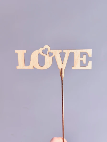 Топпер "Love" к любому букету